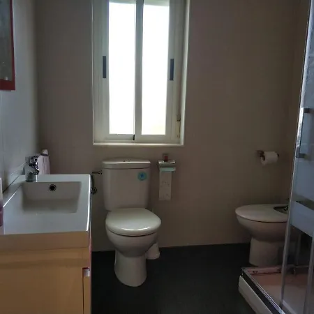 2 Bedrooms Appartement With Furnished Balcony And Wifi At Barreiros * בריירוס